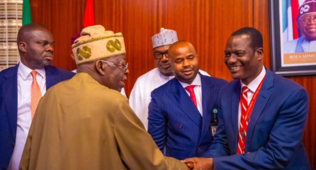 Tinubu Swears in Taiwo Oyedele as Minister of State for Finance